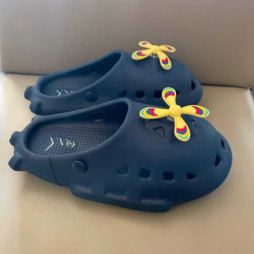 Kids Propeller Clogs Navy Blue Water Shoes Slip On Sandal Size M Fun Charm - Picture 2 of 9